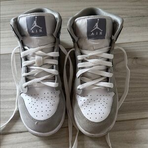Kids Nike Air Jordan High Top Sneakers in White and Light Gray
